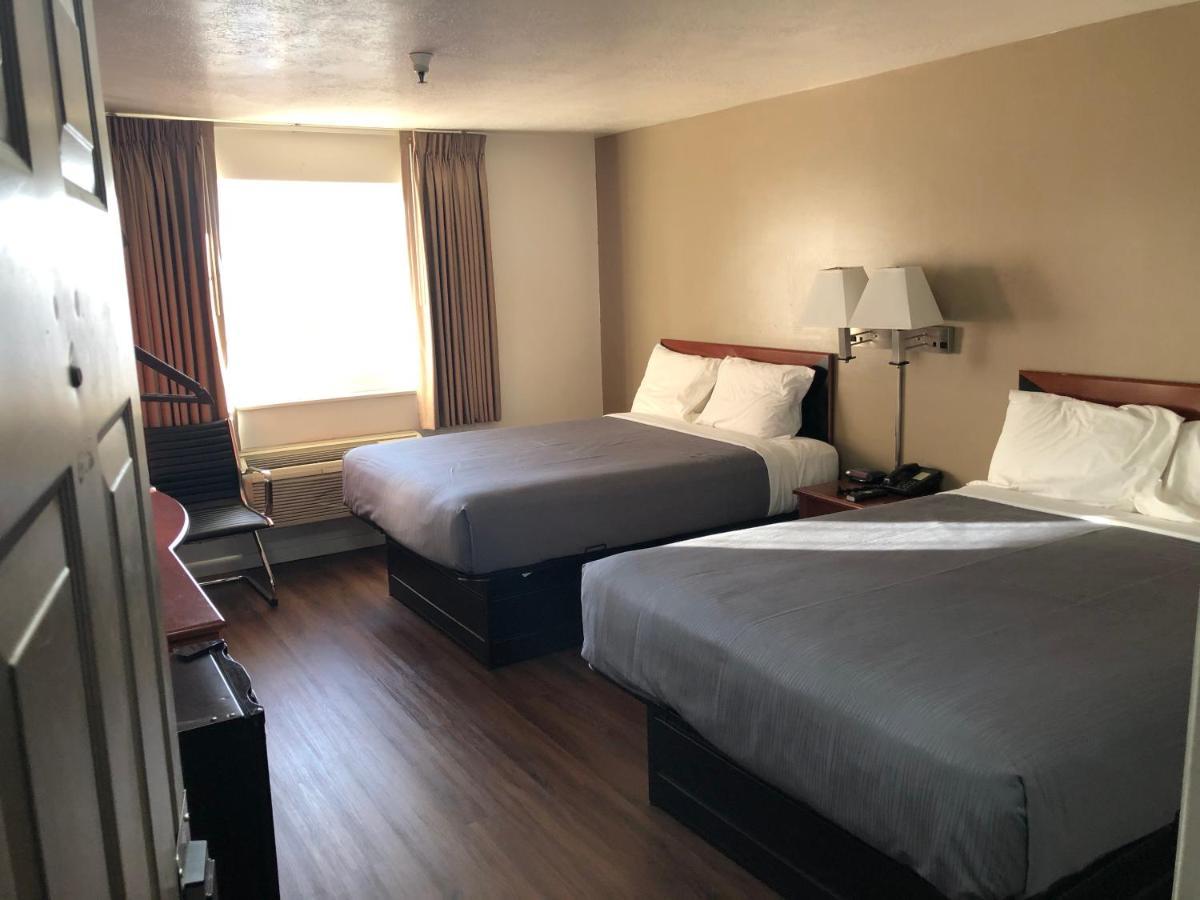 Ameri-Stay Inn & Suites Клирфилд Экстерьер фото