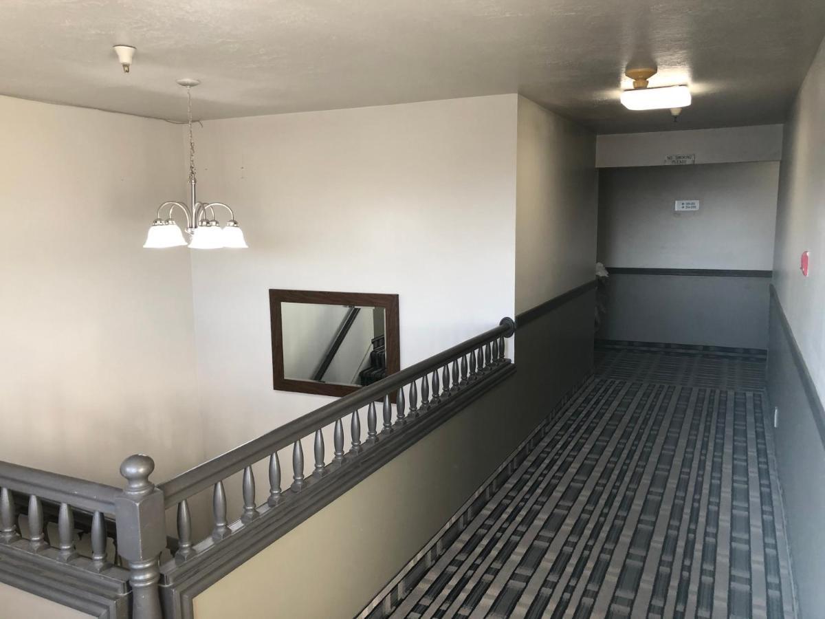 Ameri-Stay Inn & Suites Клирфилд Экстерьер фото