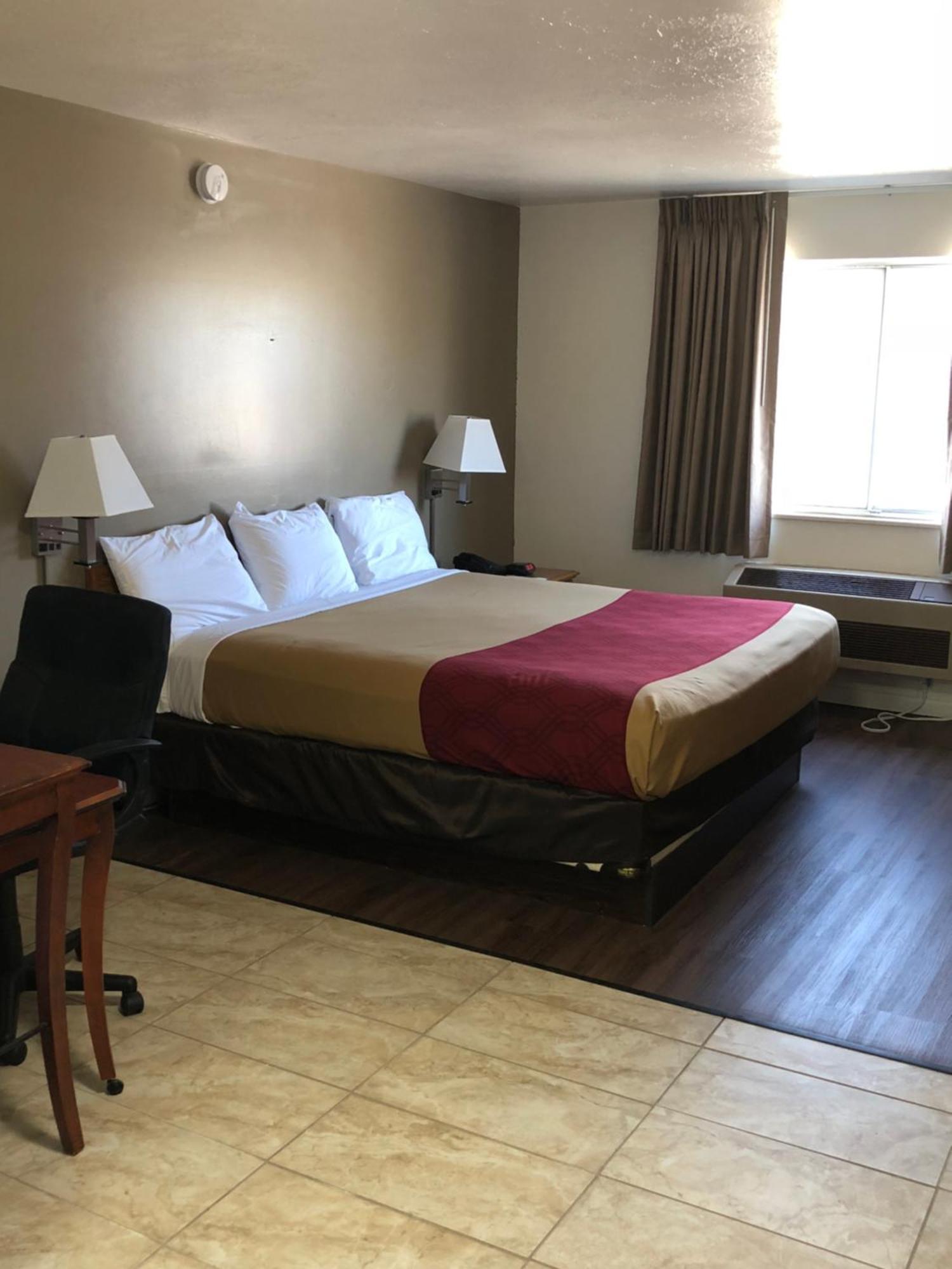 Ameri-Stay Inn & Suites Клирфилд Экстерьер фото